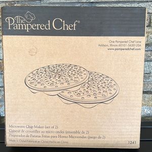 NIB THE PAMPERED CHEF MICROWAVE CHIP MAKER